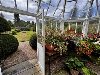 Peebles & Kailzie Gardens Day Trip 2026